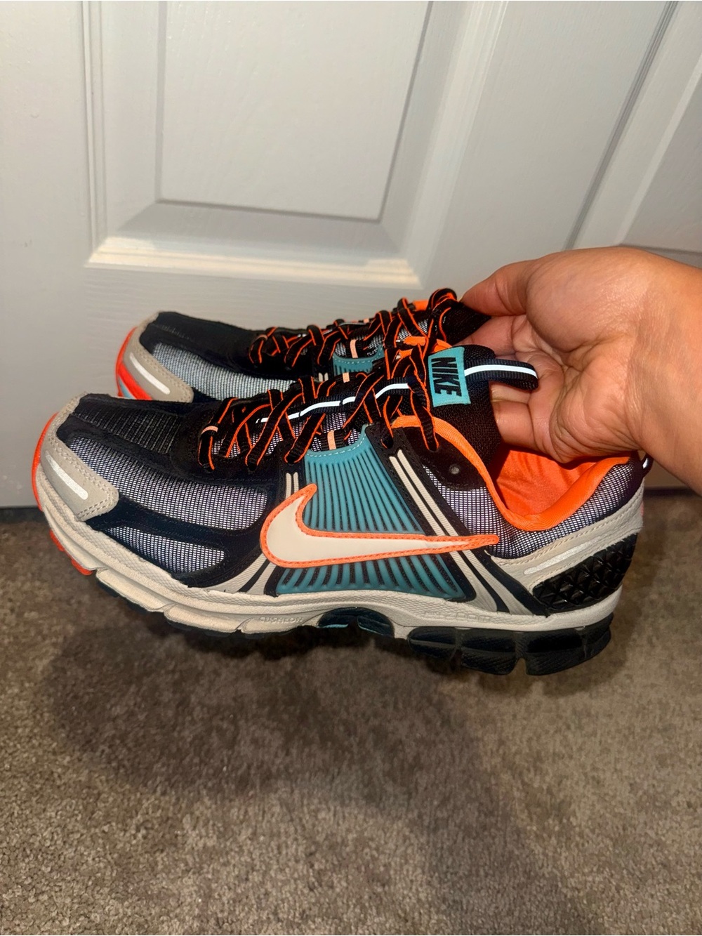 Nike Vomero 5 Women Black Teal Orange Athletic Sneakers